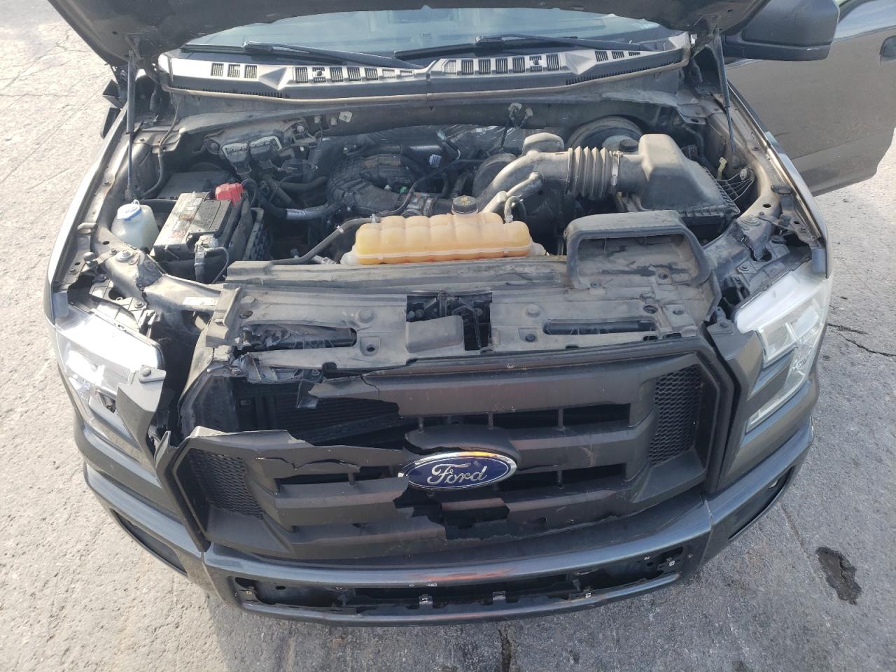 FORD F-150 SUPER CAB