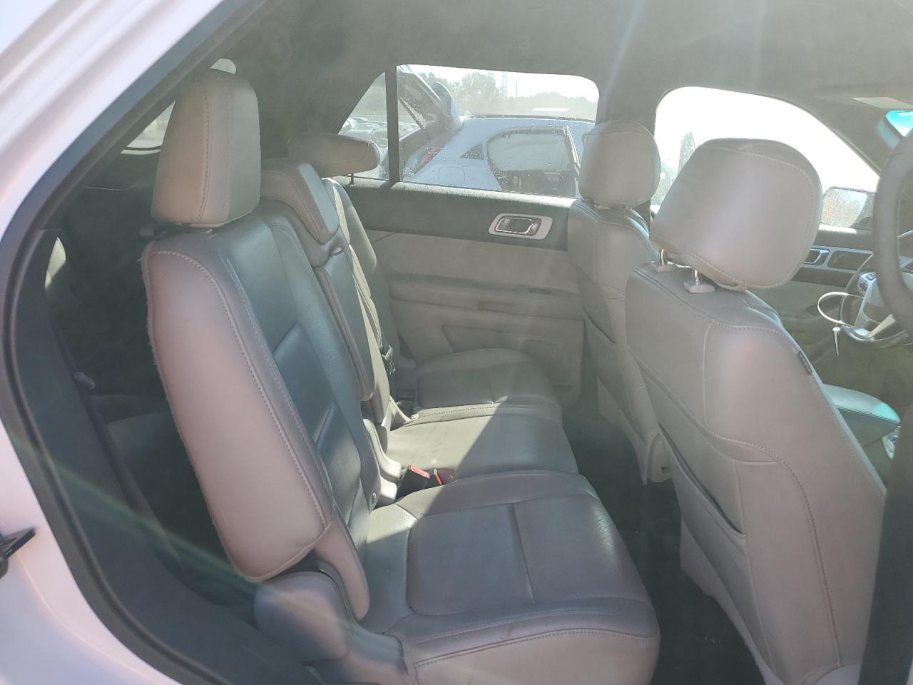 FORD EXPLORER LIMITED