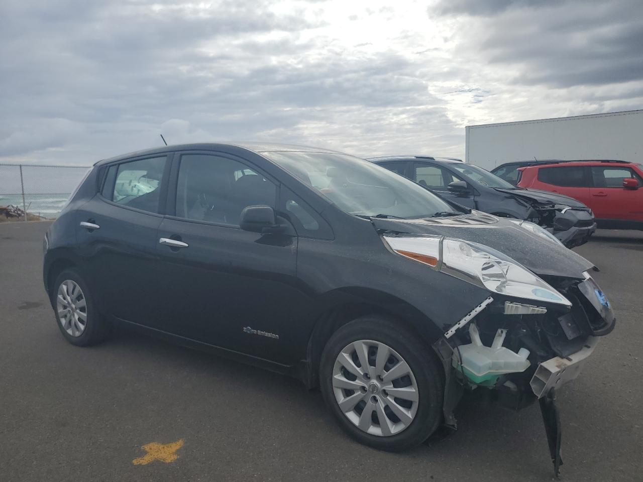 NISSAN LEAF S