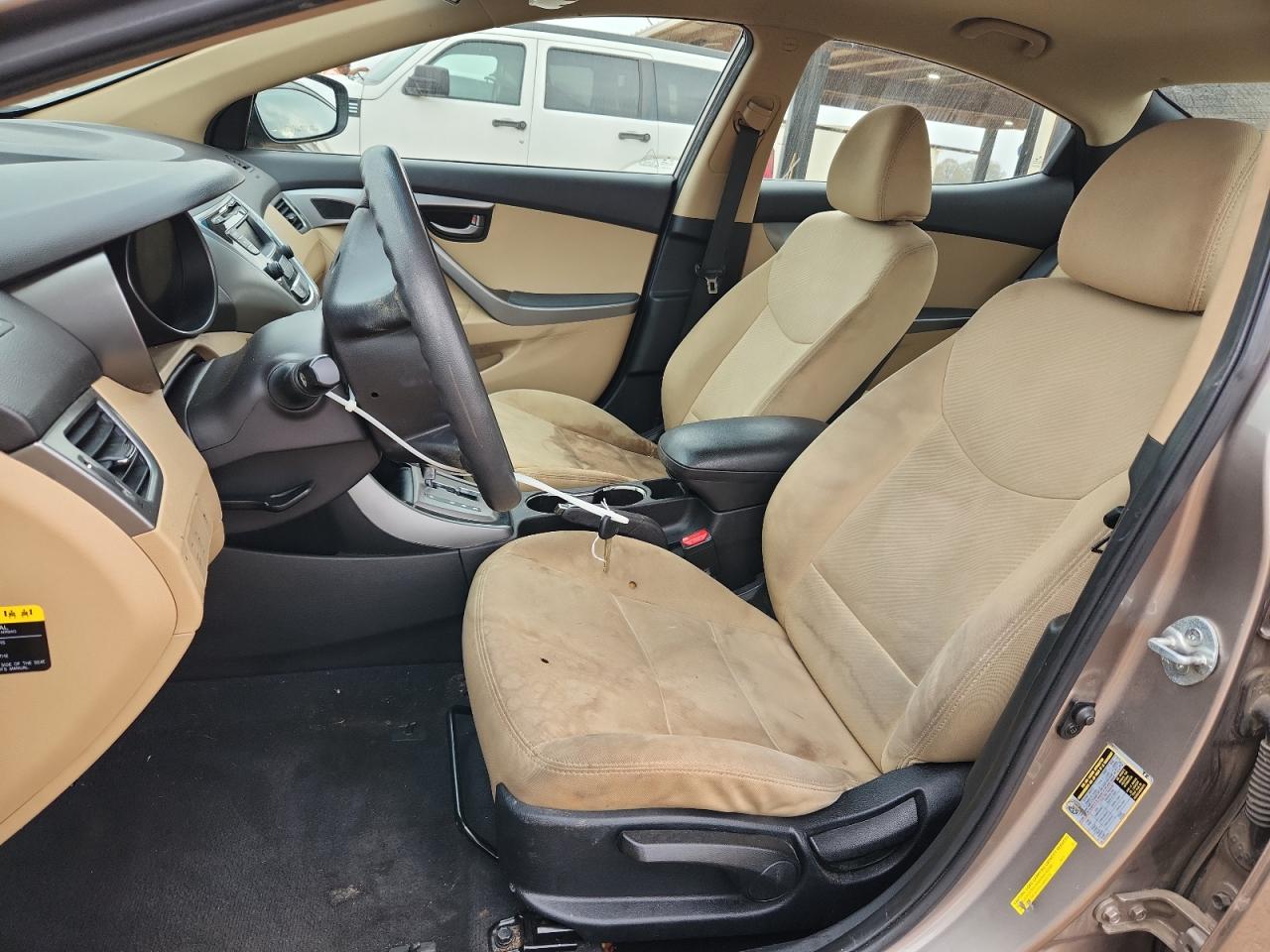 Lot #3301778359 2013 HYUNDAI ELANTRA GL