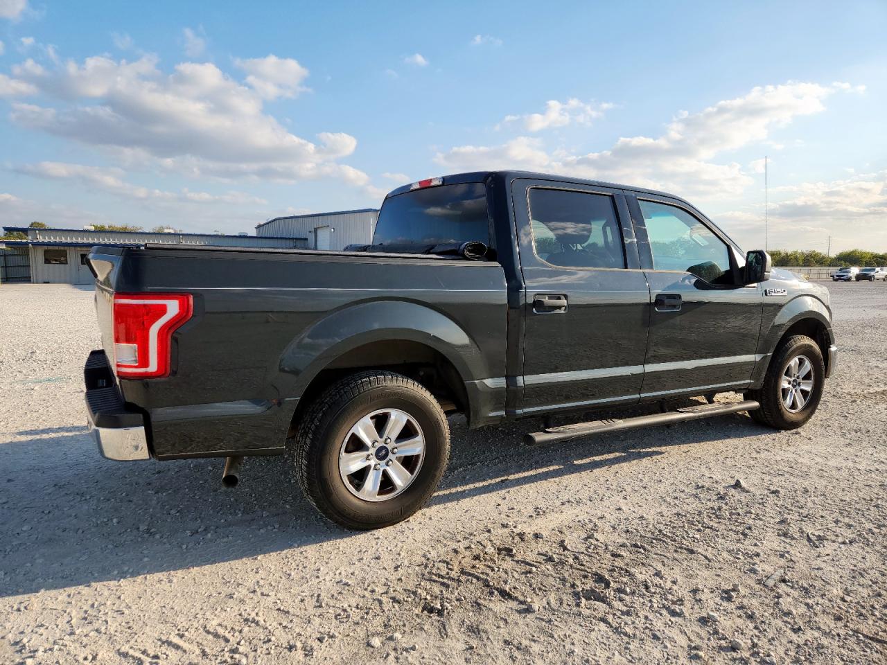 FORD F-150 SUPERCREW