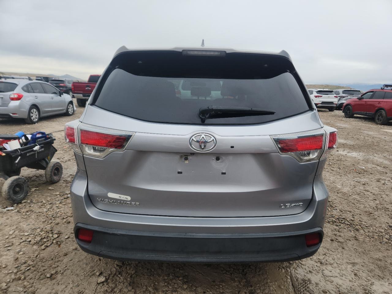 TOYOTA HIGHLANDER LE