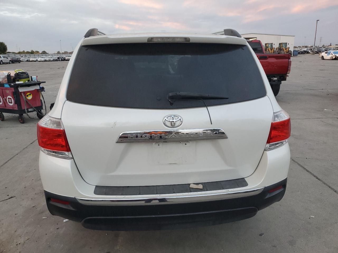 TOYOTA HIGHLANDER LIMITED