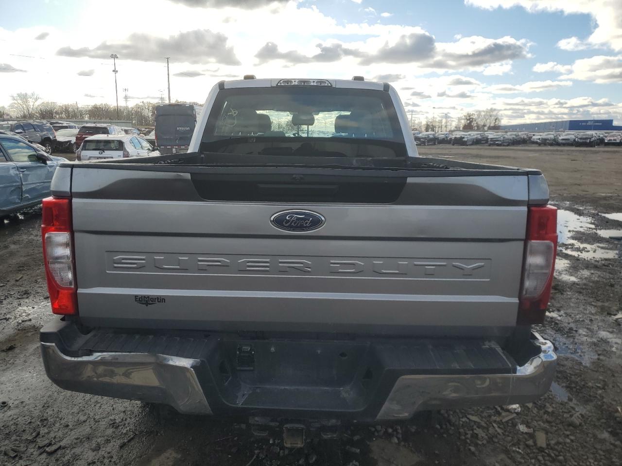 FORD F-250 SUPER DUTY