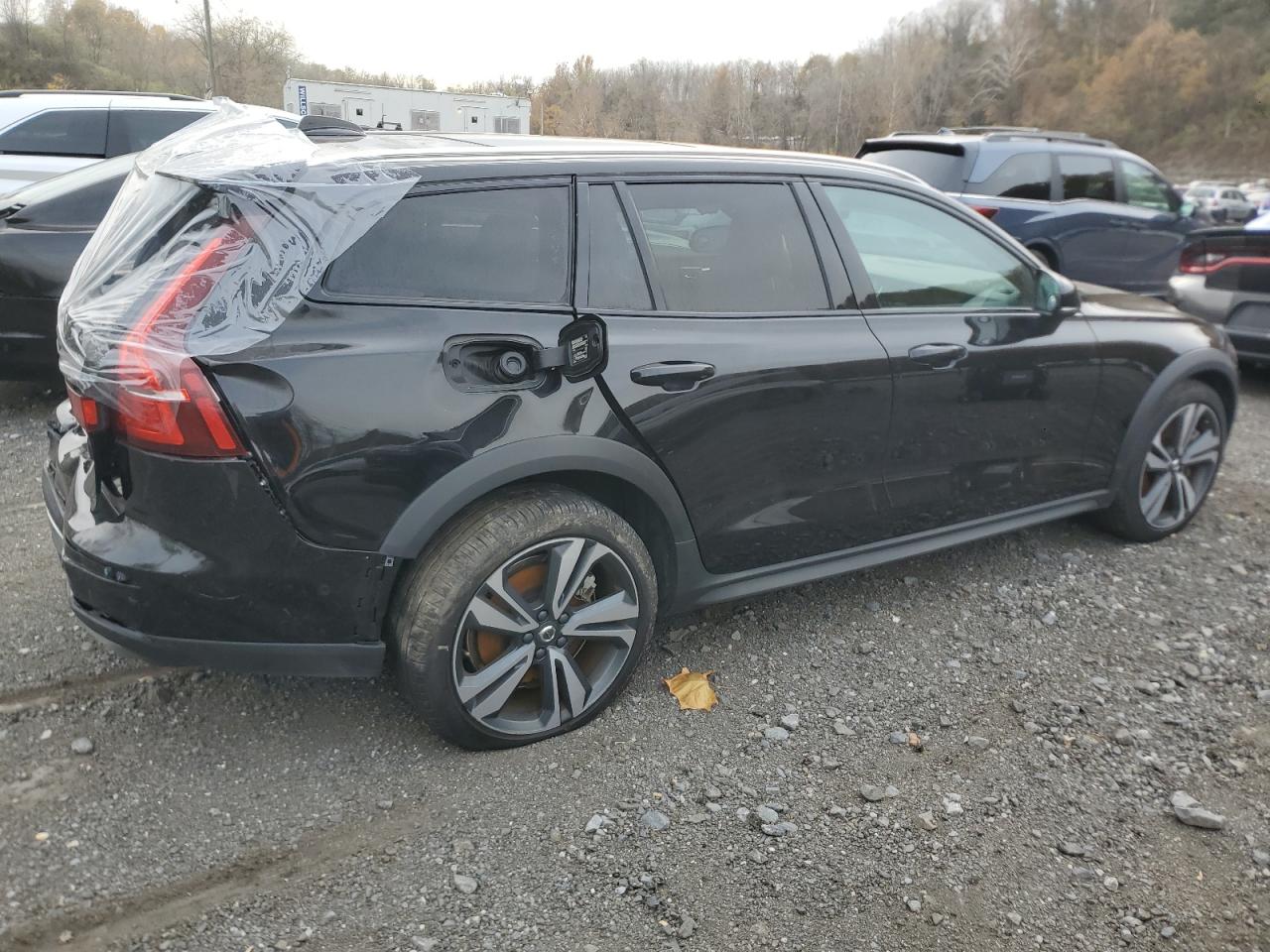 VOLVO V60 PLUS