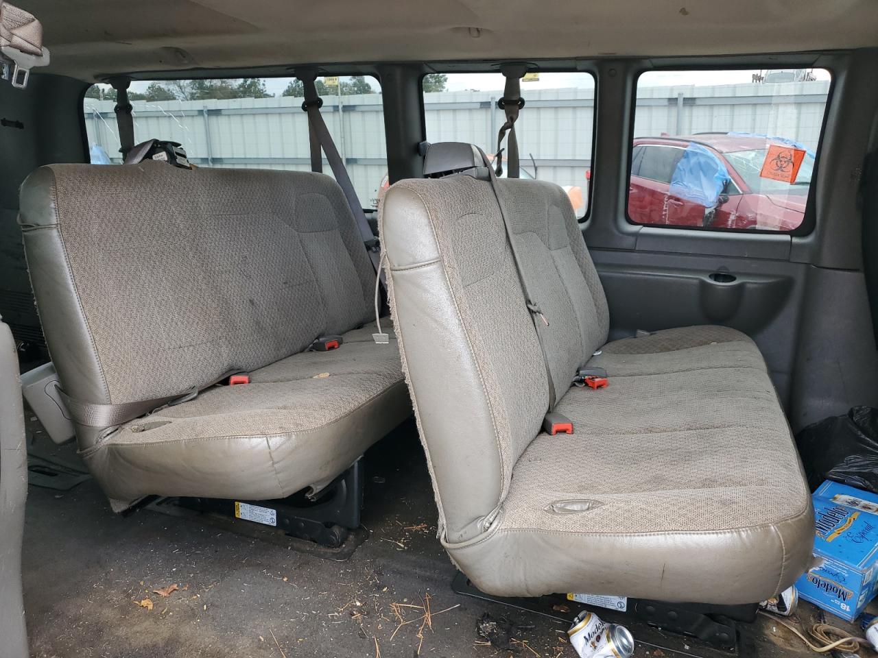 CHEVROLET EXPRESS LT