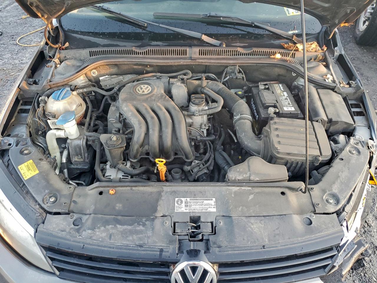 VOLKSWAGEN JETTA BASE