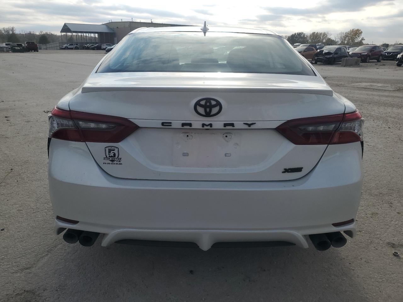 TOYOTA CAMRY XSE