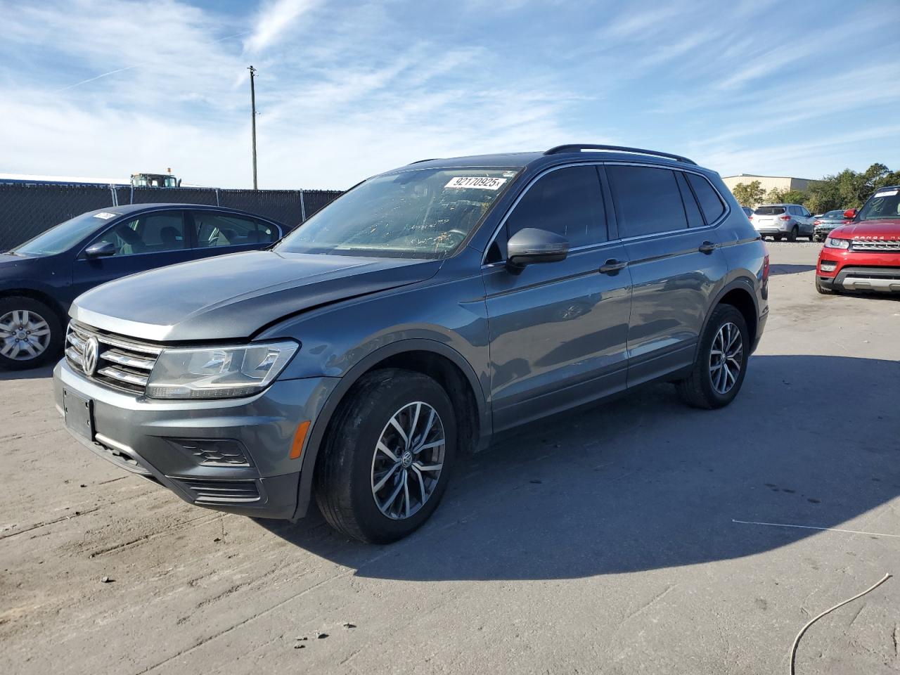 VOLKSWAGEN TIGUAN SE