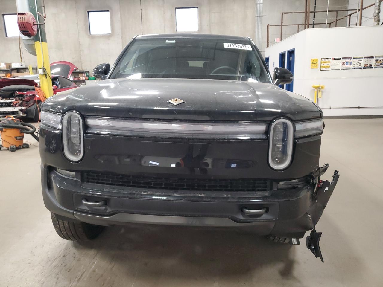 RIVIAN R1S PREMIUM