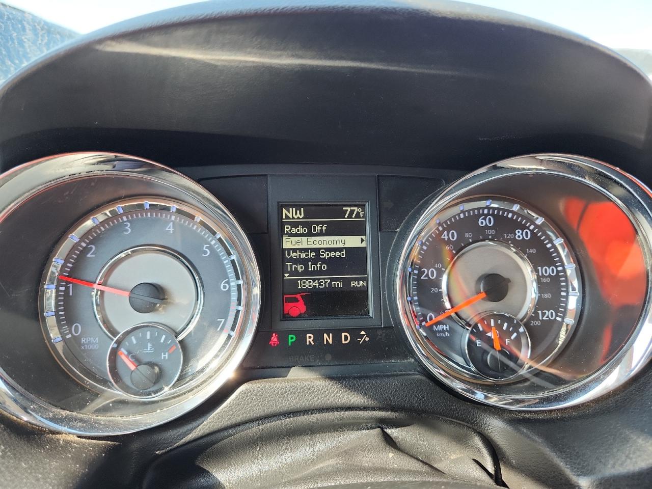 CHRYSLER TOWN & COUNTRY TOURING L