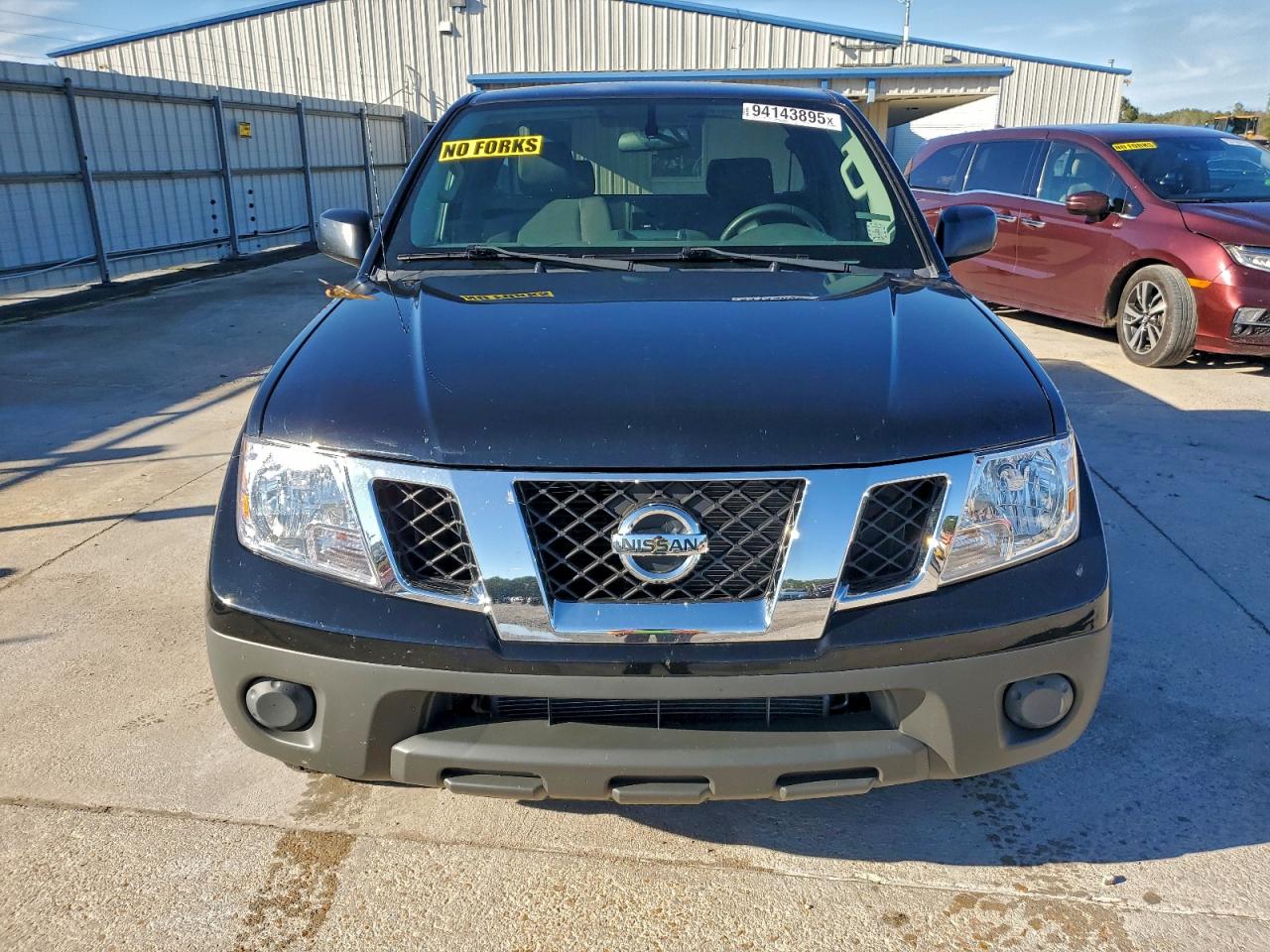 NISSAN FRONTIER S