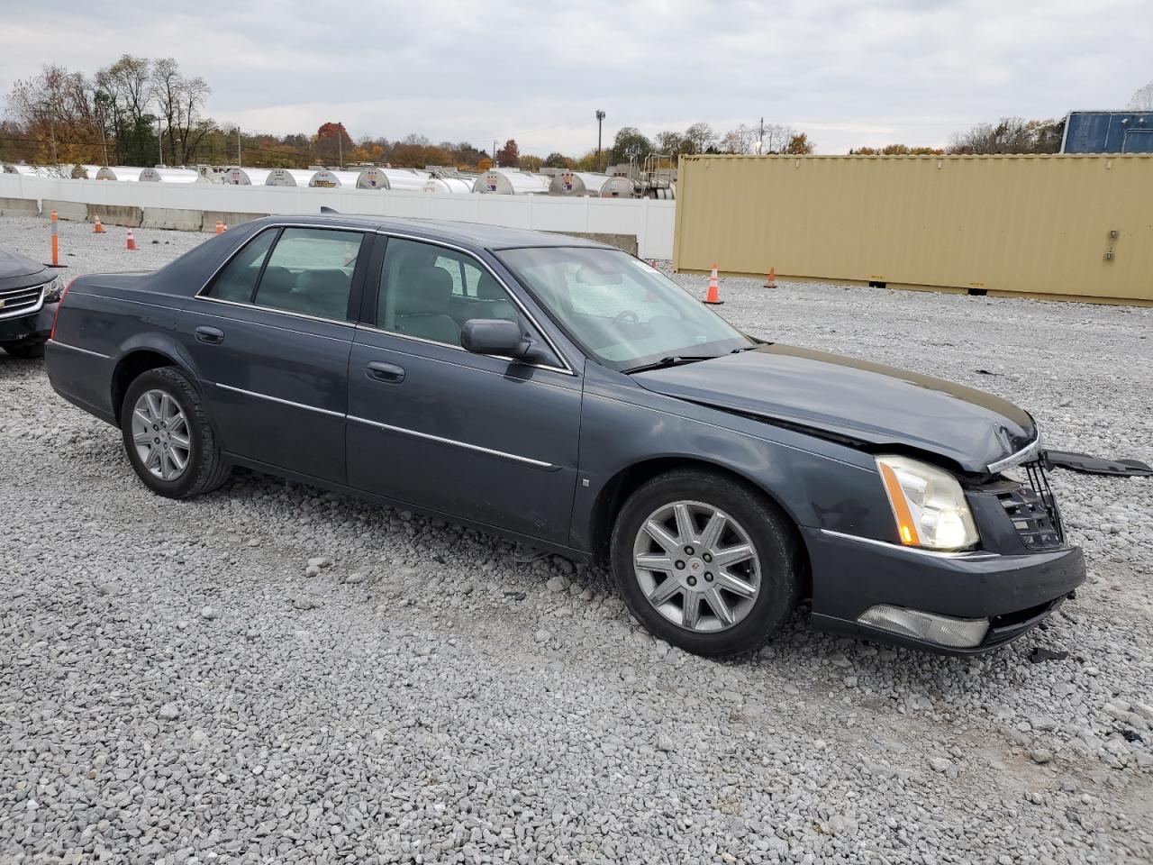 CADILLAC DTS PREMIUM COLLECTION