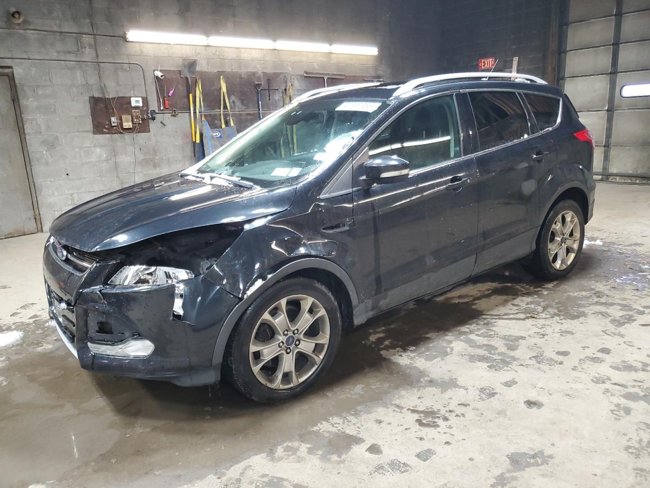 FORD ESCAPE TITANIUM