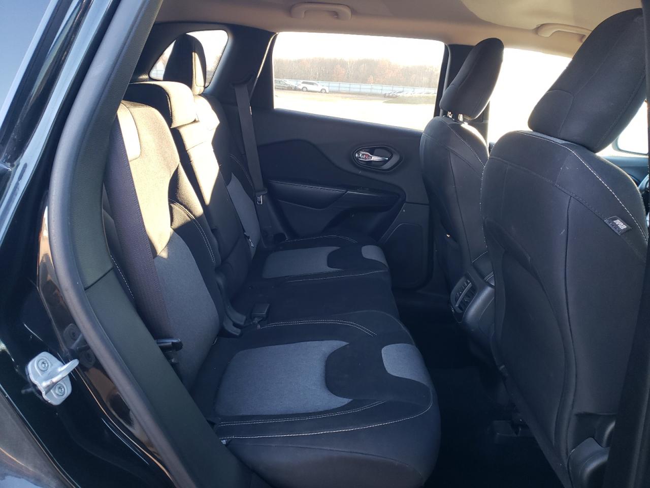 JEEP GRAND CHEROKEE LATITUDE