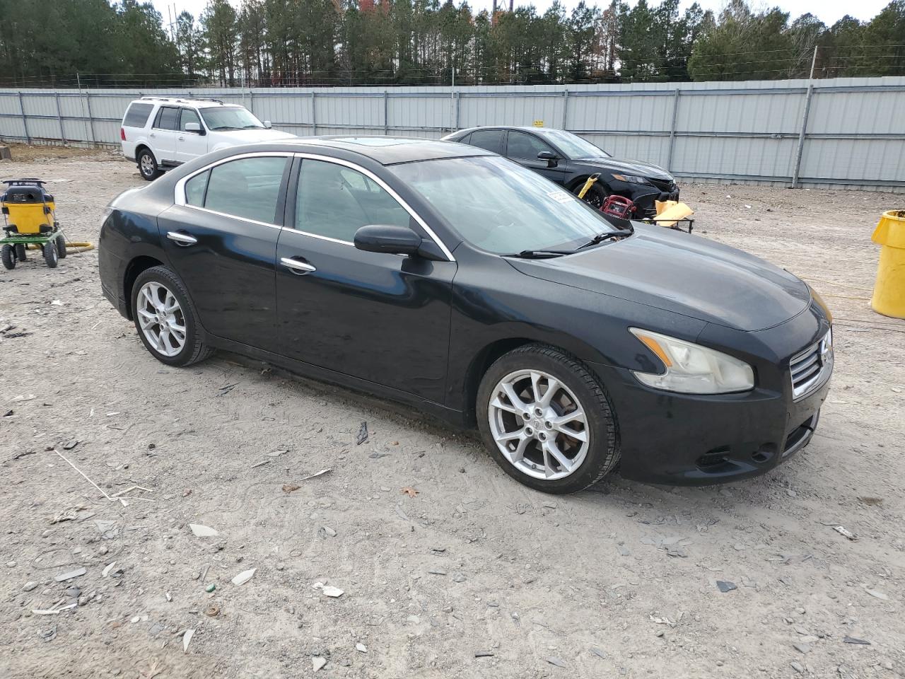 NISSAN MAXIMA S