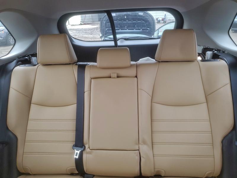 2023 TOYOTA RAV4 XLE P #3297975839