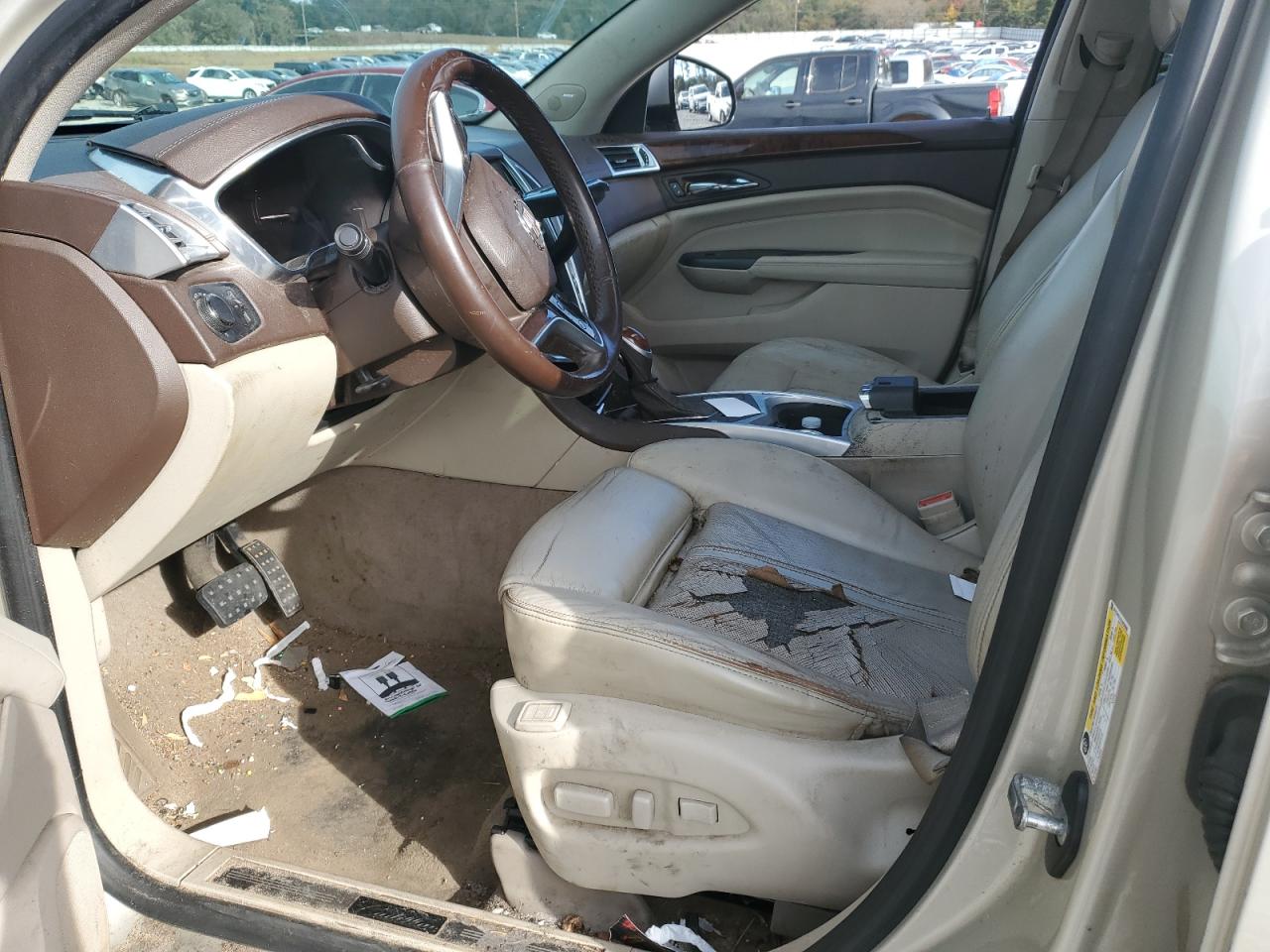 CADILLAC SRX LUXURY COLLECTION