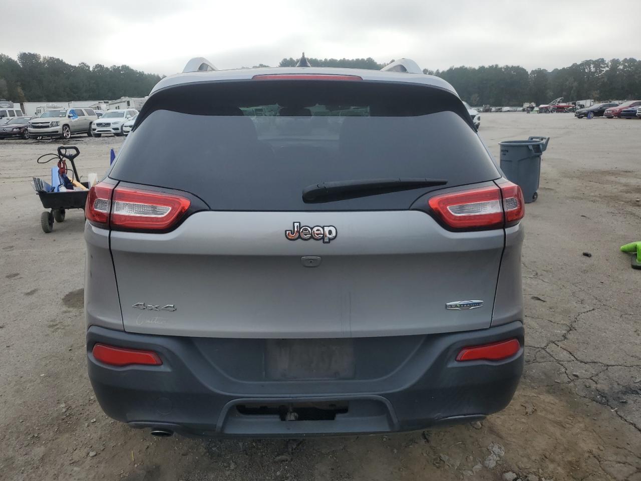 JEEP GRAND CHEROKEE LATITUDE