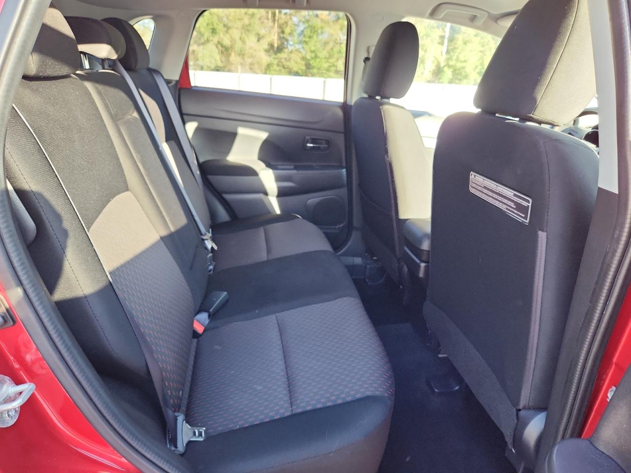 MITSUBISHI OUTLANDER ES