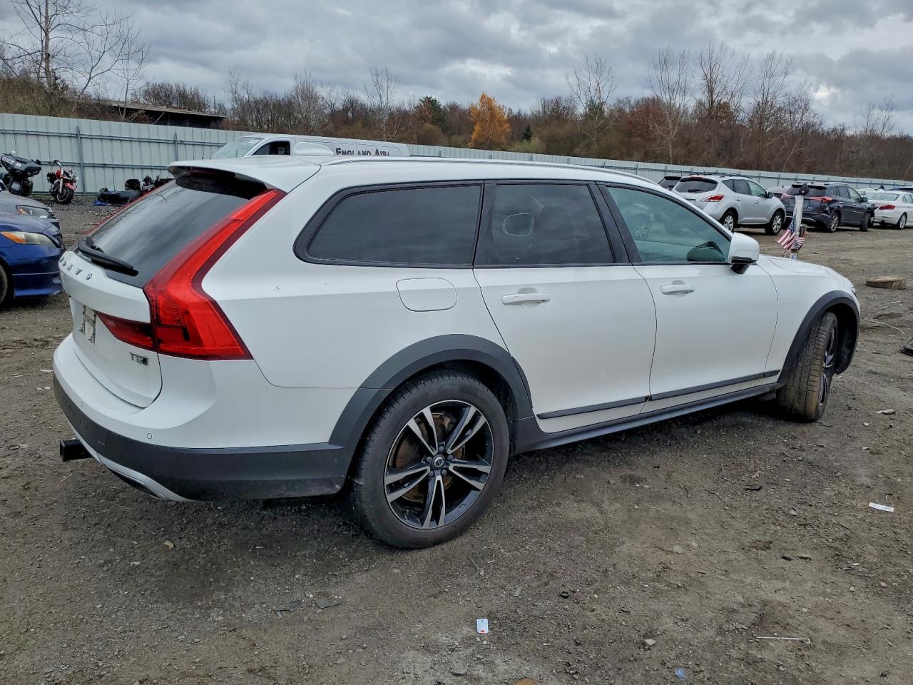 VOLVO V90 T5 MOMENTUM