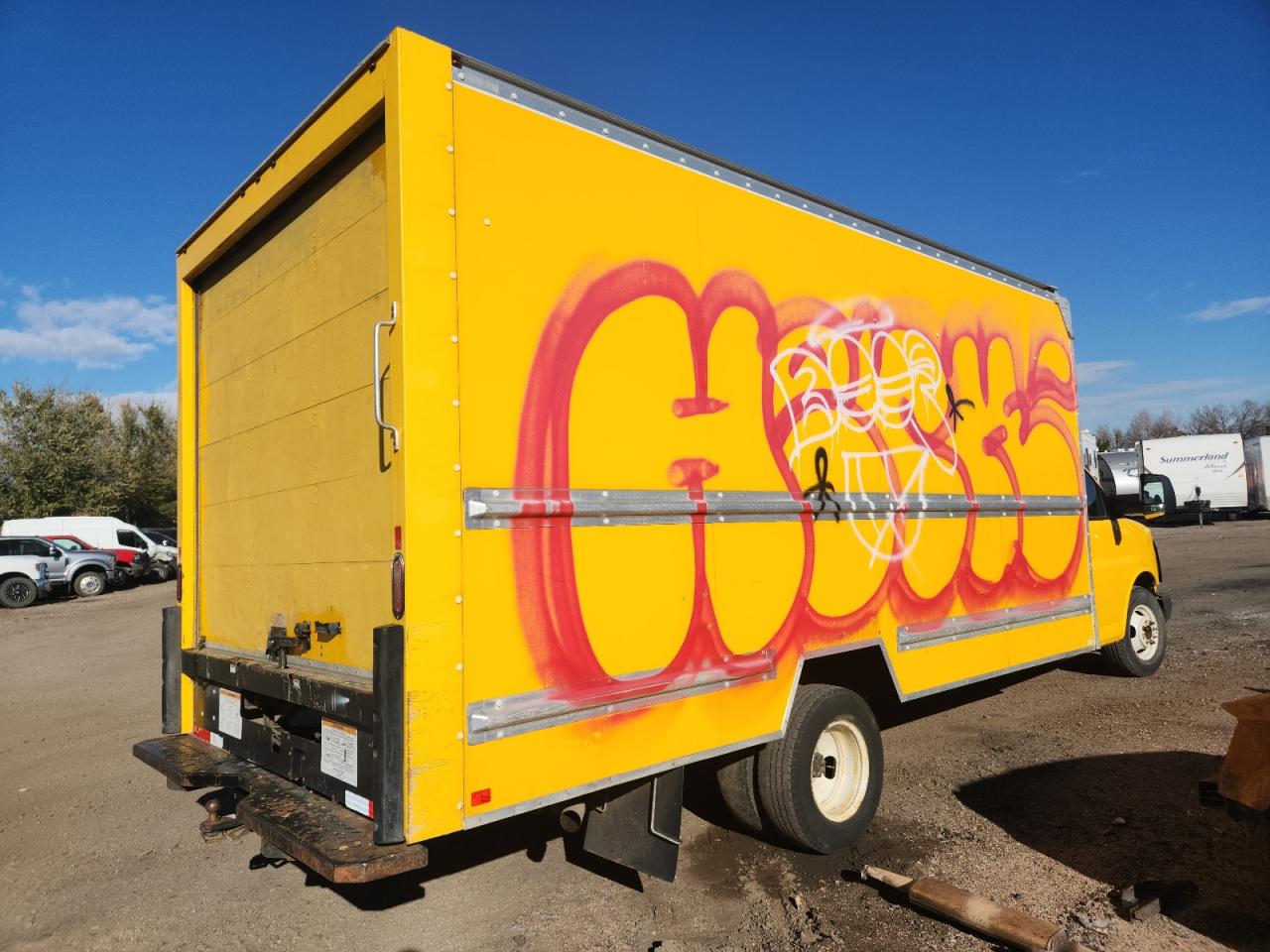 Lot #3290306203 2017 GMC SAVANA