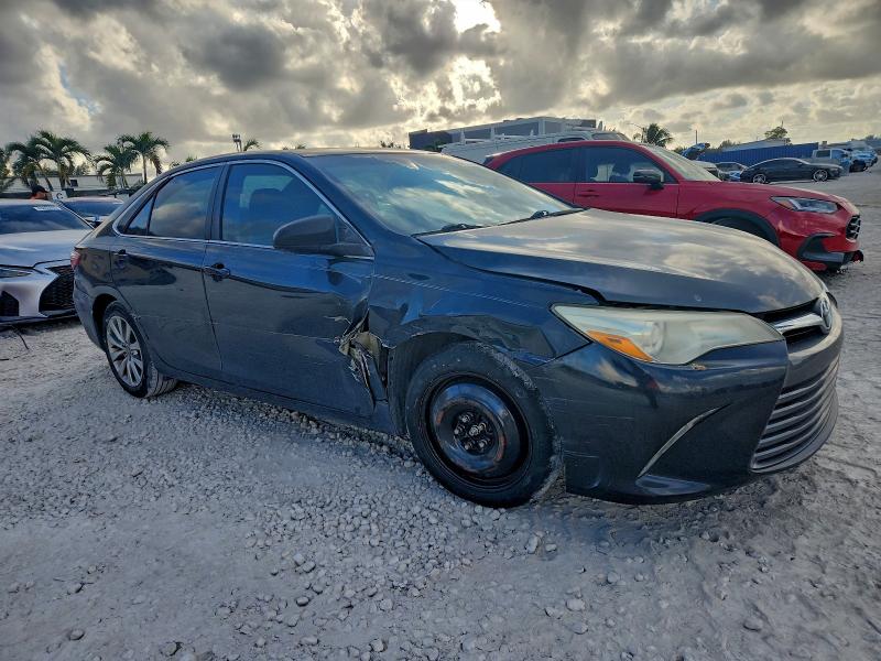 2015 TOYOTA CAMRY LE #3301751362