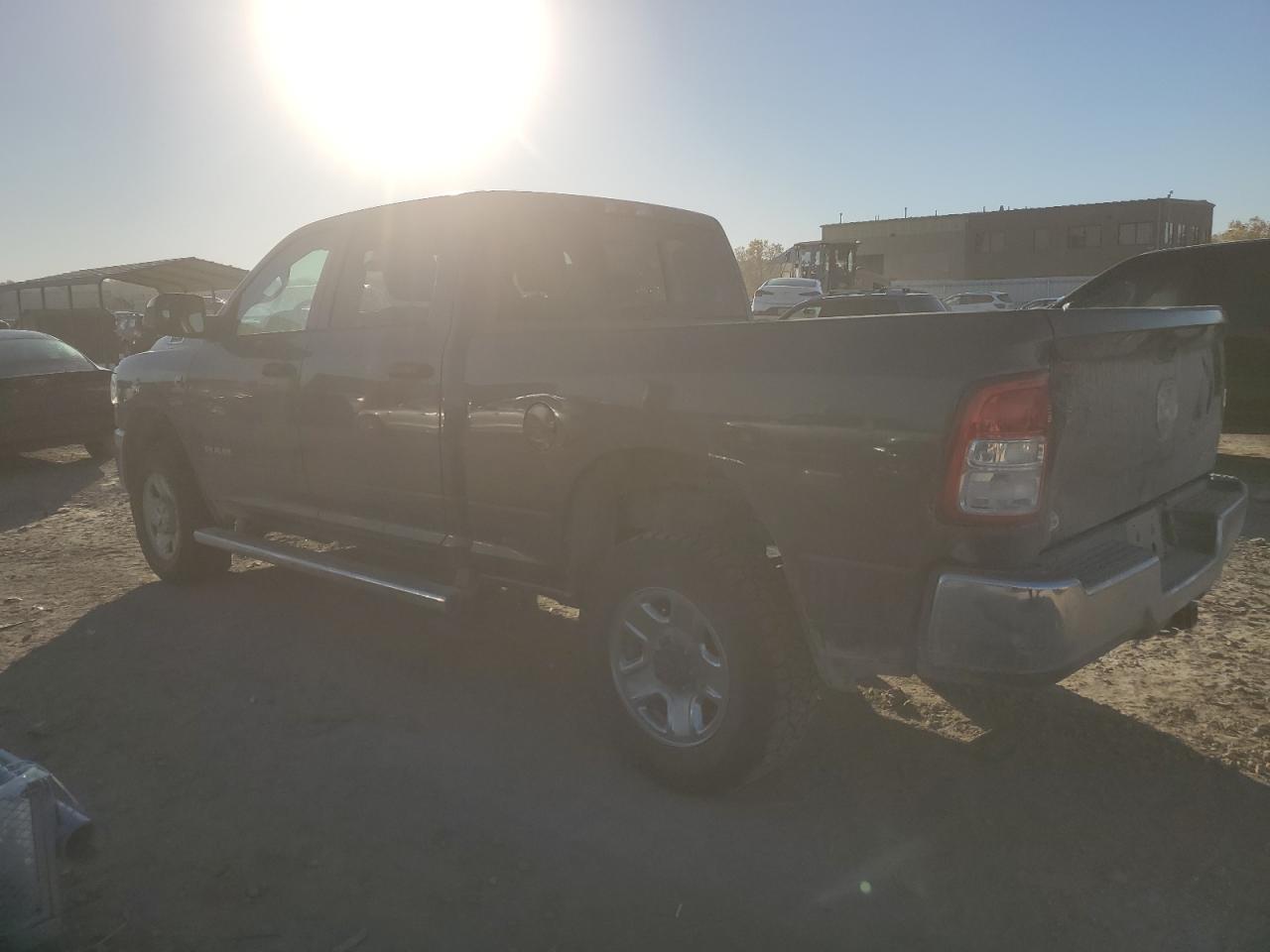 RAM 2500 TRADESMAN