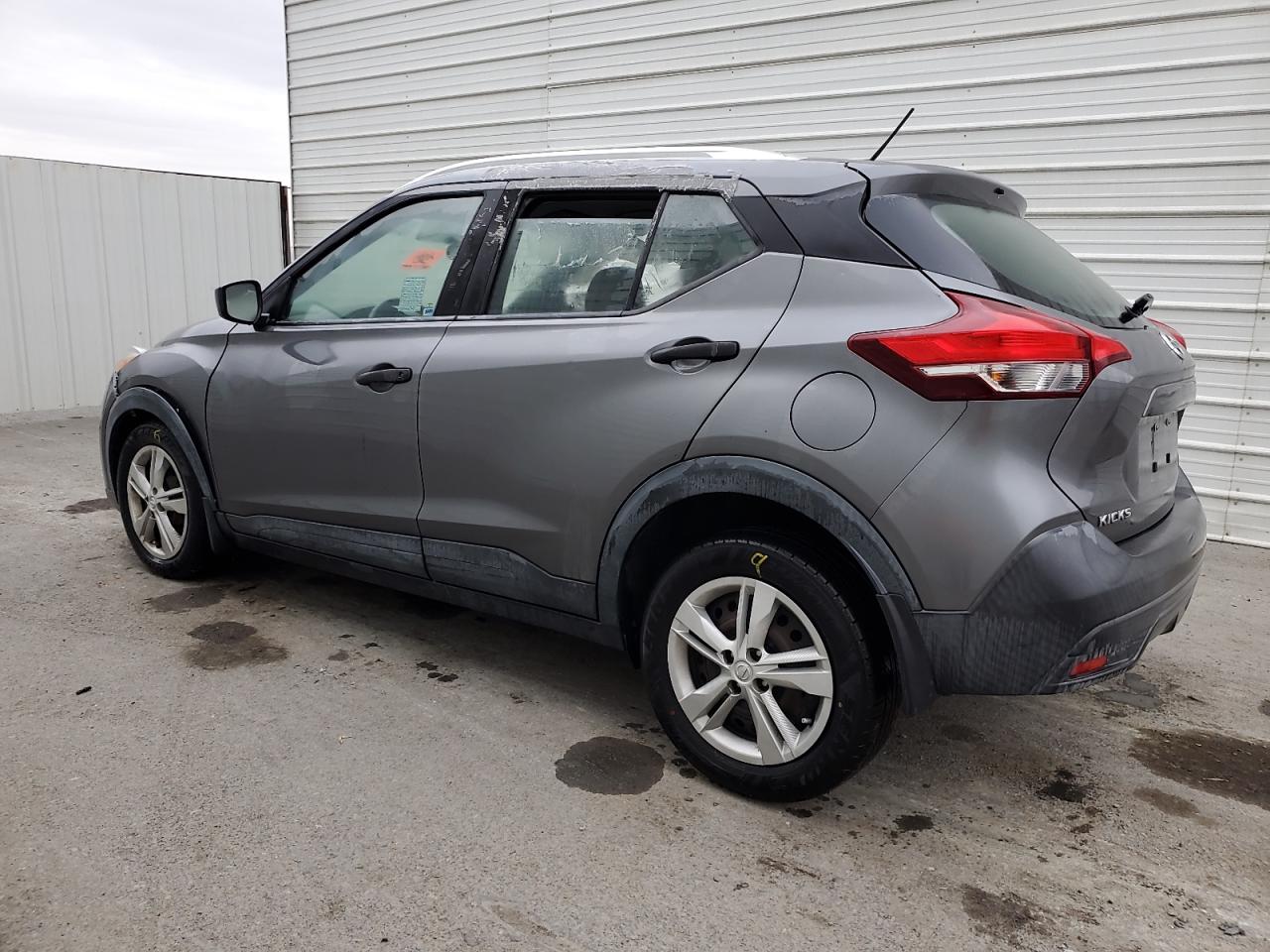 NISSAN KICKS S