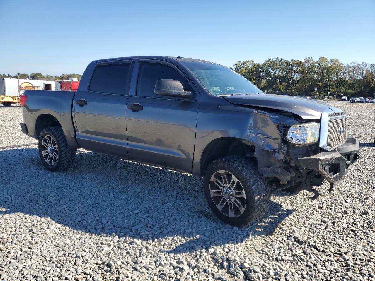 TOYOTA TUNDRA CREWMAX SR5