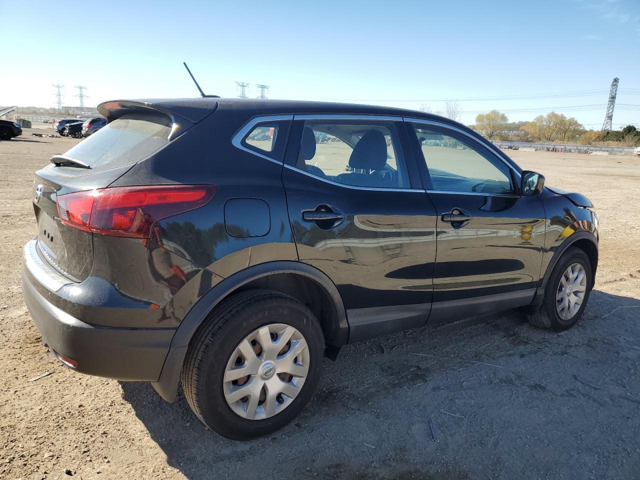 NISSAN ROGUE SPORT S