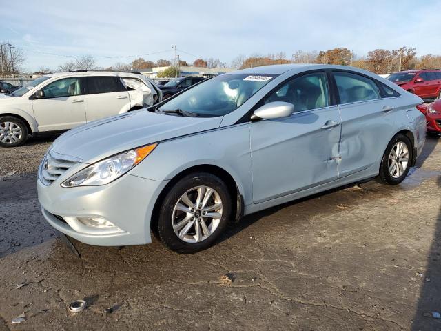 Global Auto Auctions: 2013 HYUNDAI SONATA GLS