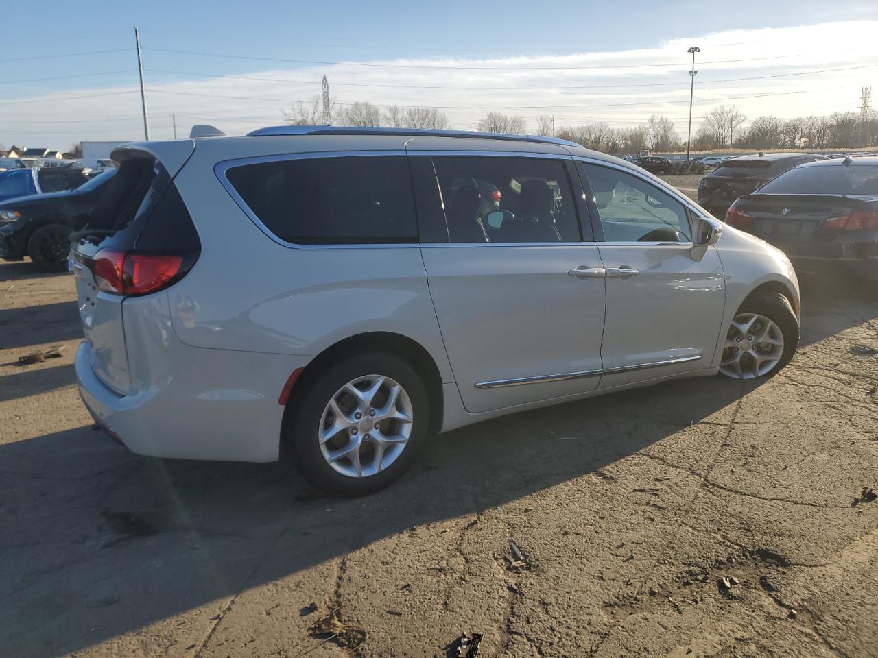 CHRYSLER PACIFICA LIMITED