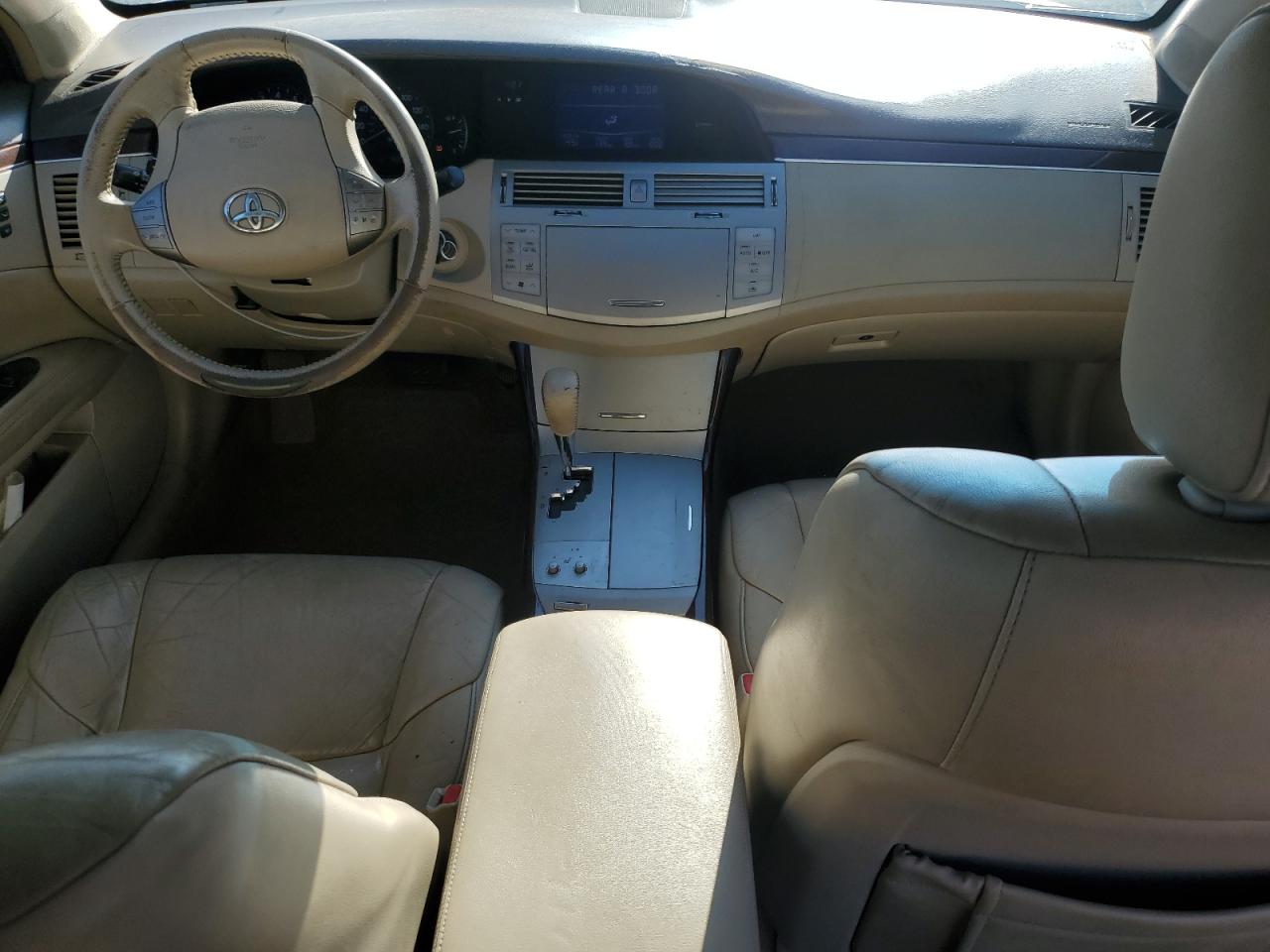 TOYOTA AVALON XL