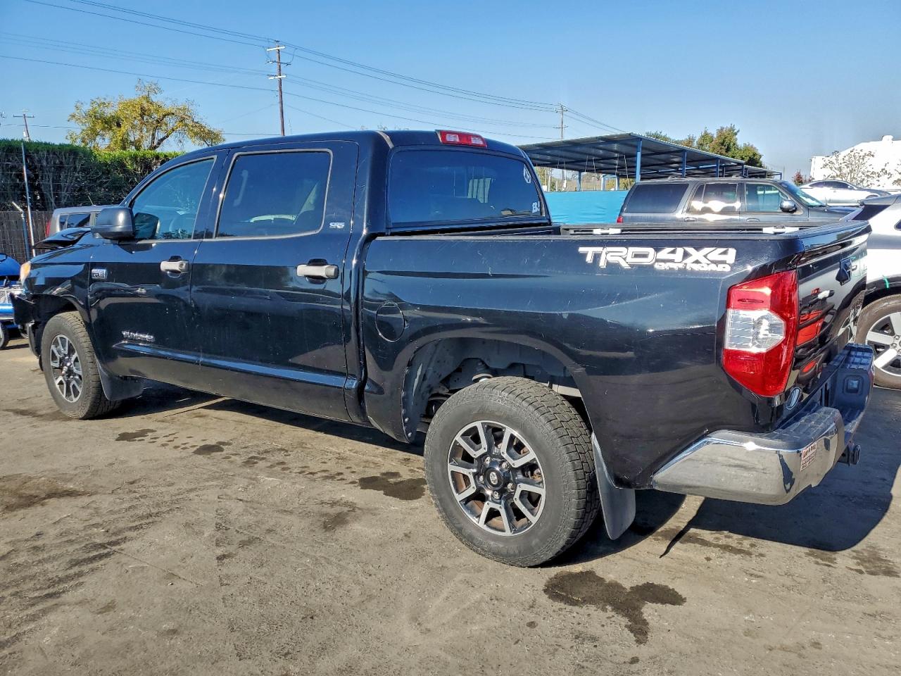 TOYOTA TUNDRA CREWMAX SR5