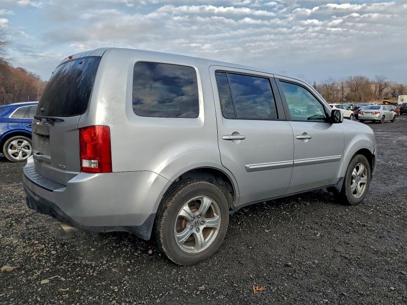 2015 HONDA PILOT EXL #3304516476