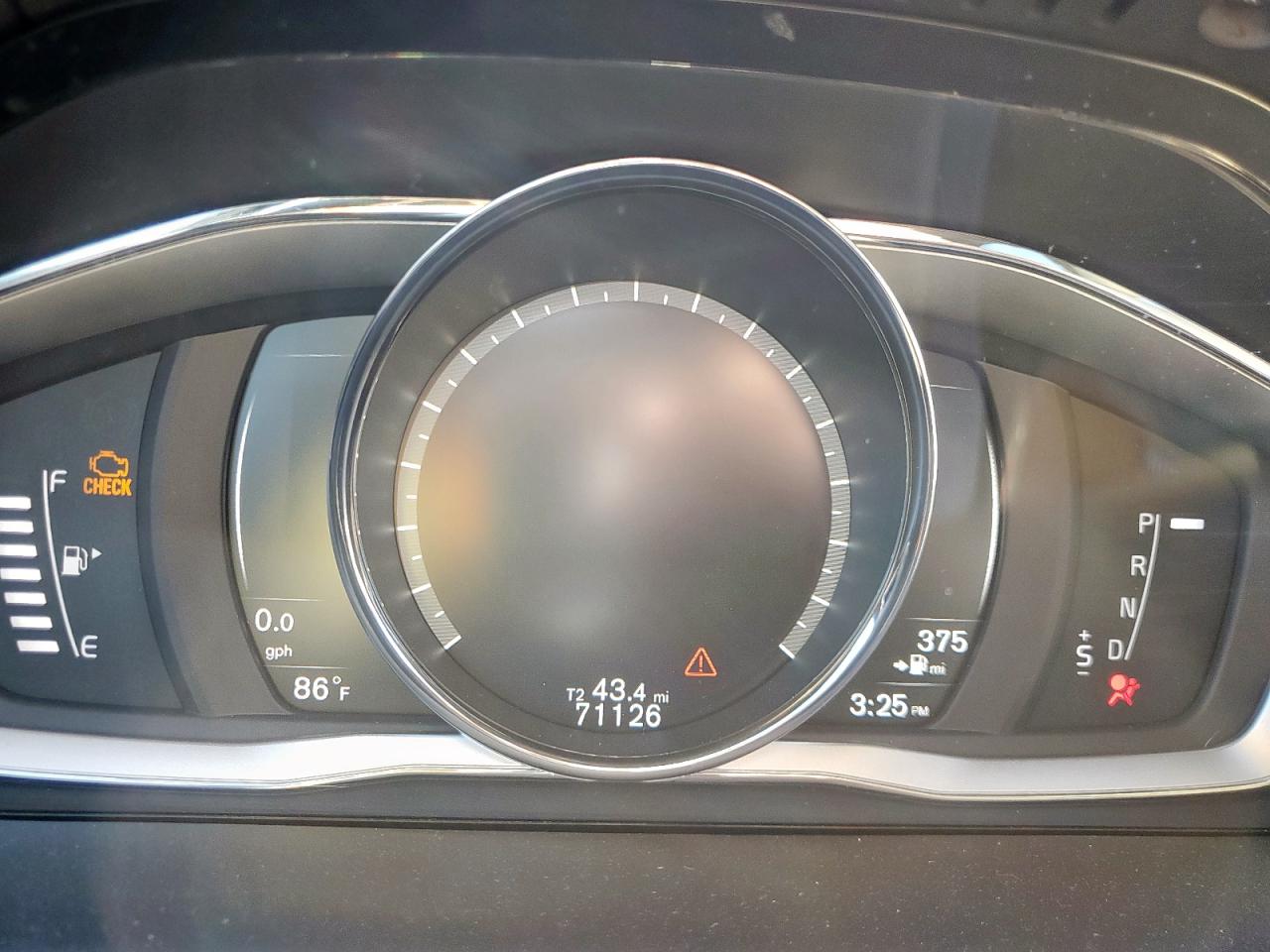 Lot #3318097387 2017 VOLVO XC60 T5 IN