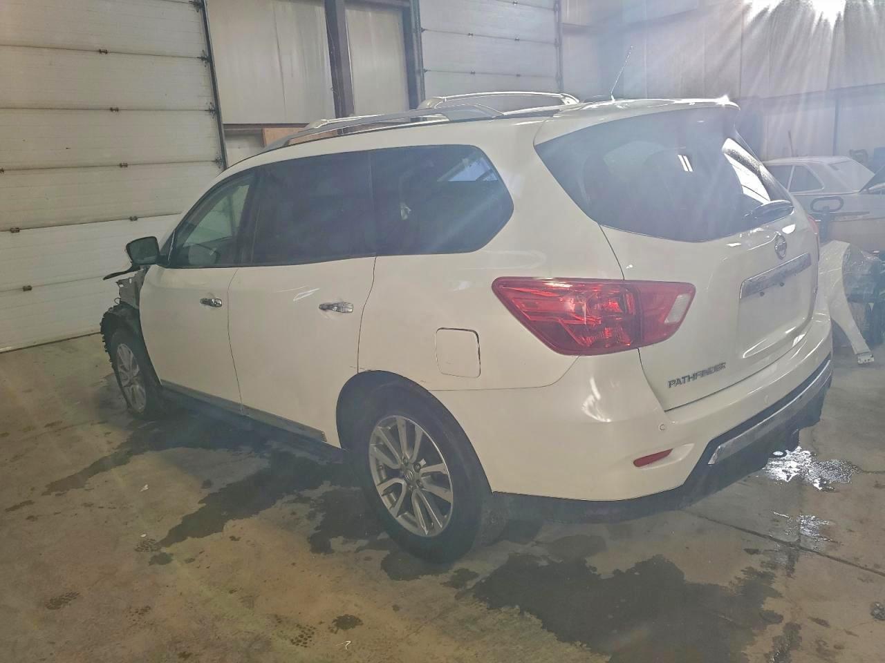 NISSAN PATHFINDER S