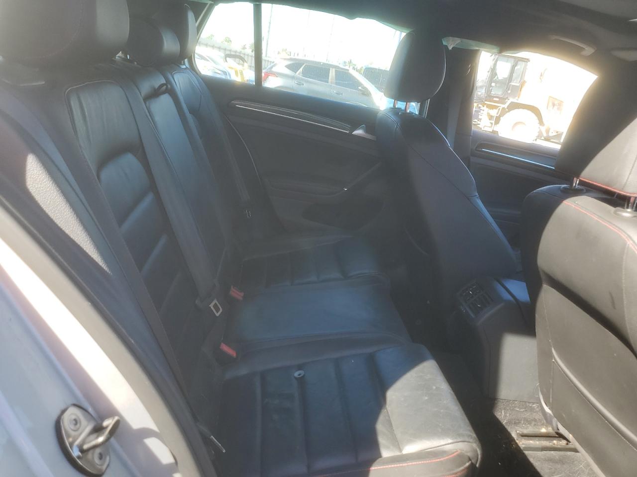 VOLKSWAGEN GOLF GTI S/SE