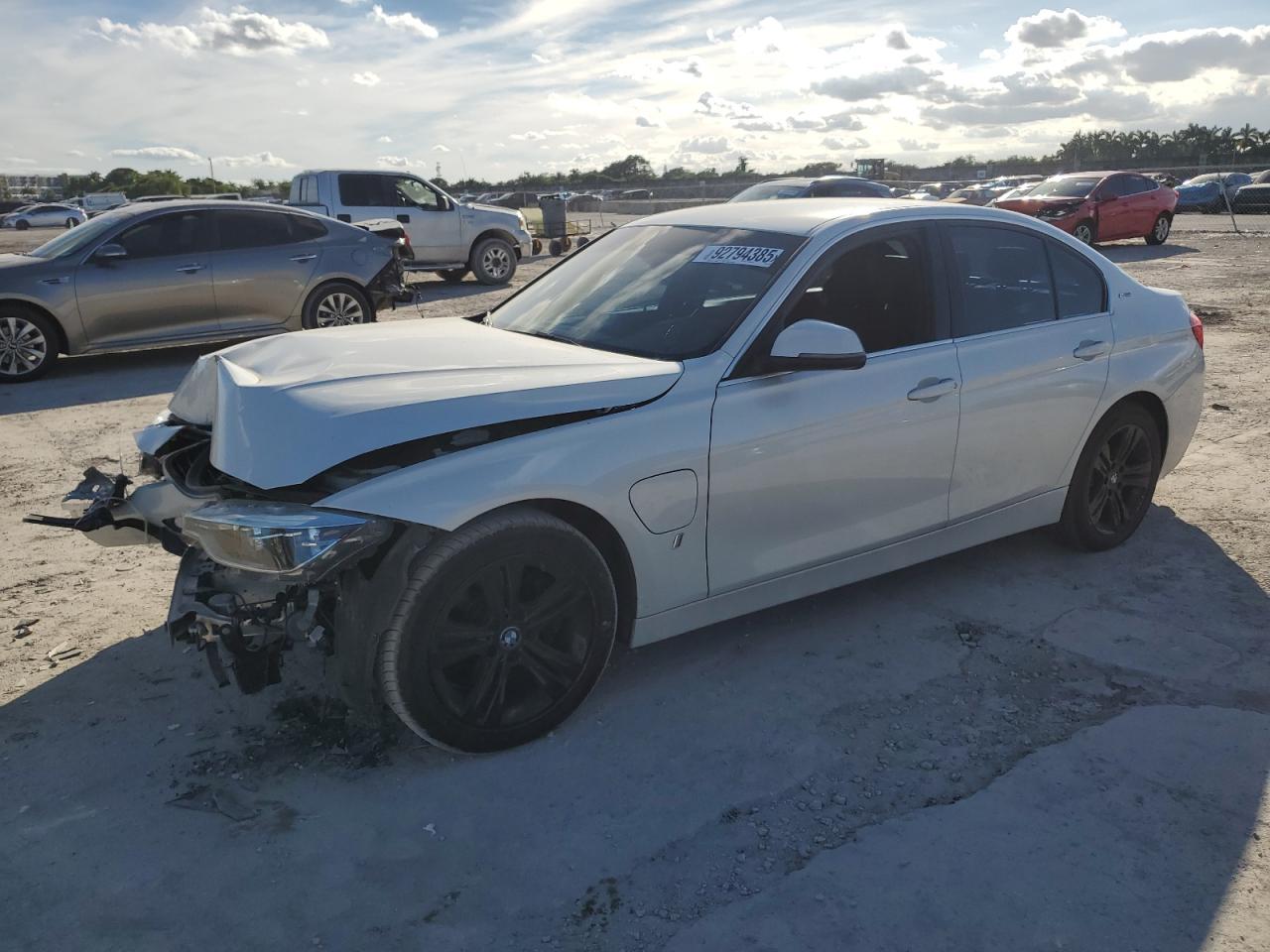 Lot #3301827359 2018 BMW 330E