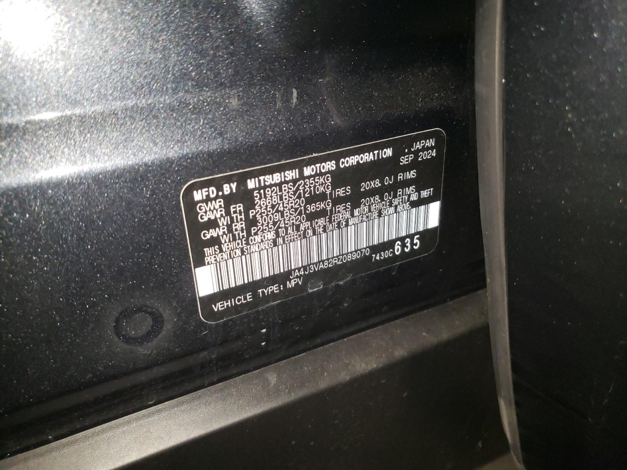 MITSUBISHI OUTLANDER SE