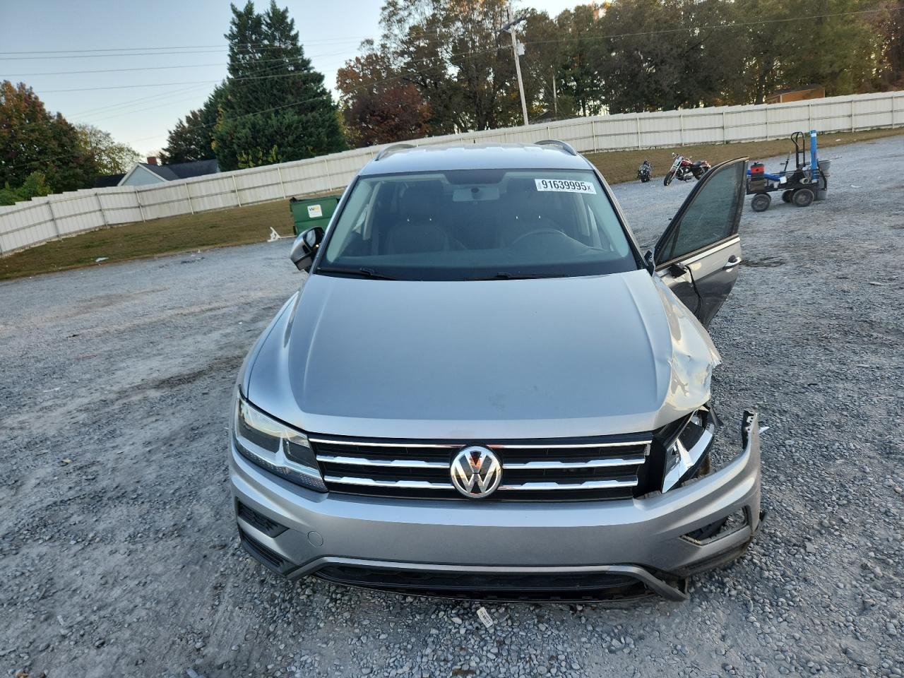 VOLKSWAGEN TIGUAN S