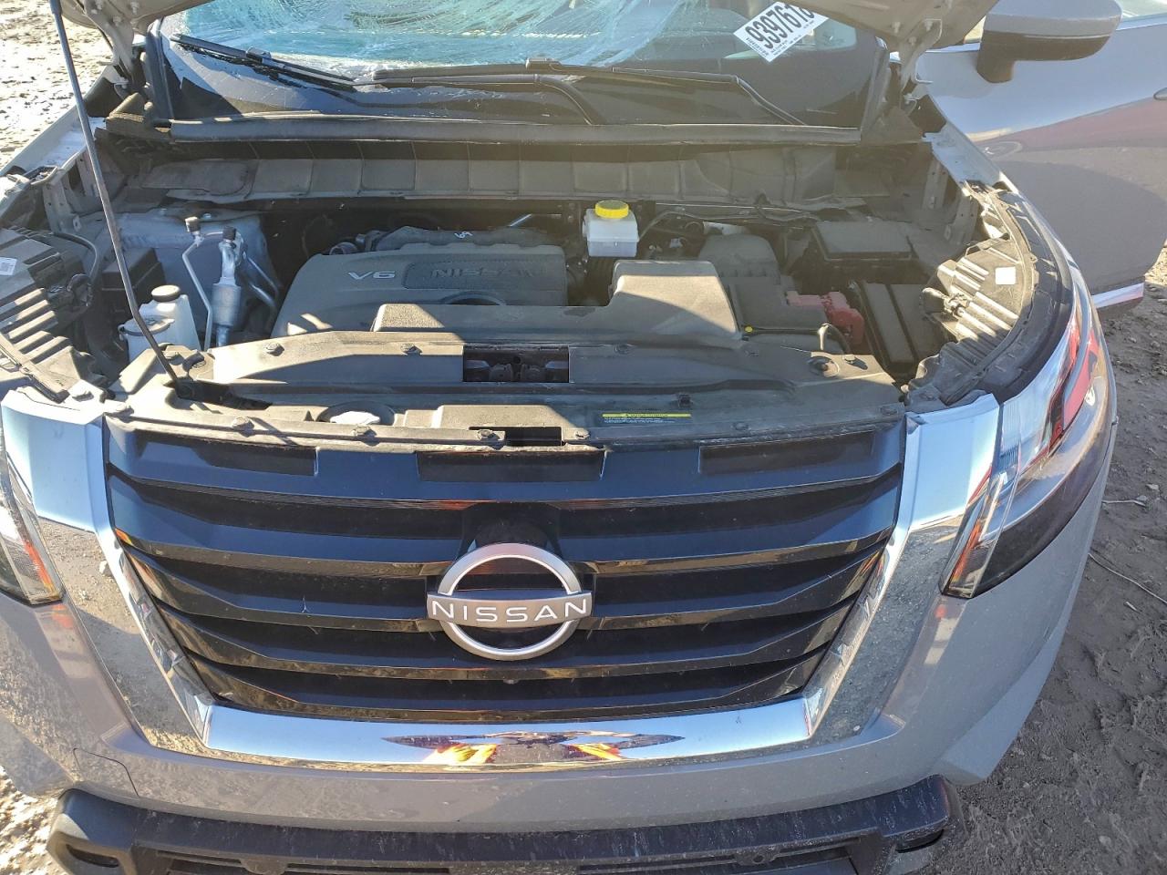 NISSAN PATHFINDER PLATINUM