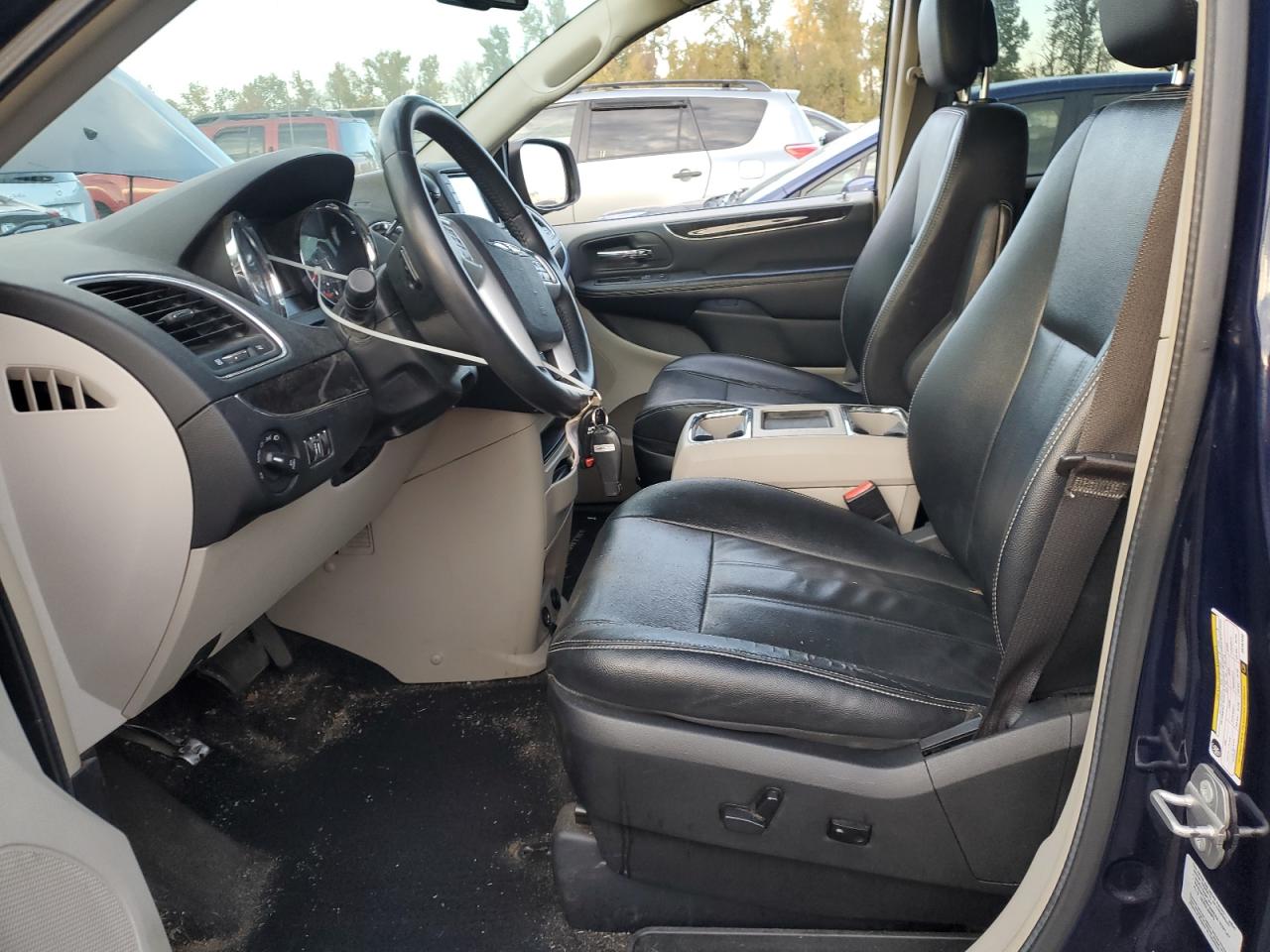 CHRYSLER TOWN & COUNTRY TOURING