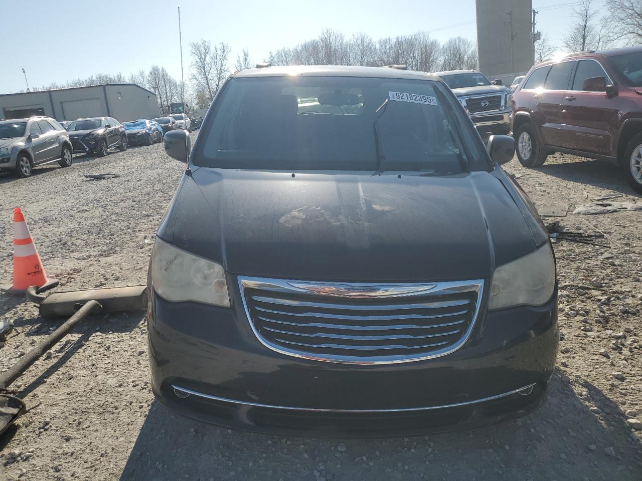 Lot #3310453303 2011 CHRYSLER TOWN & COU