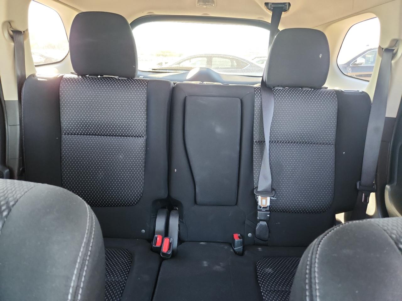 MITSUBISHI OUTLANDER SE