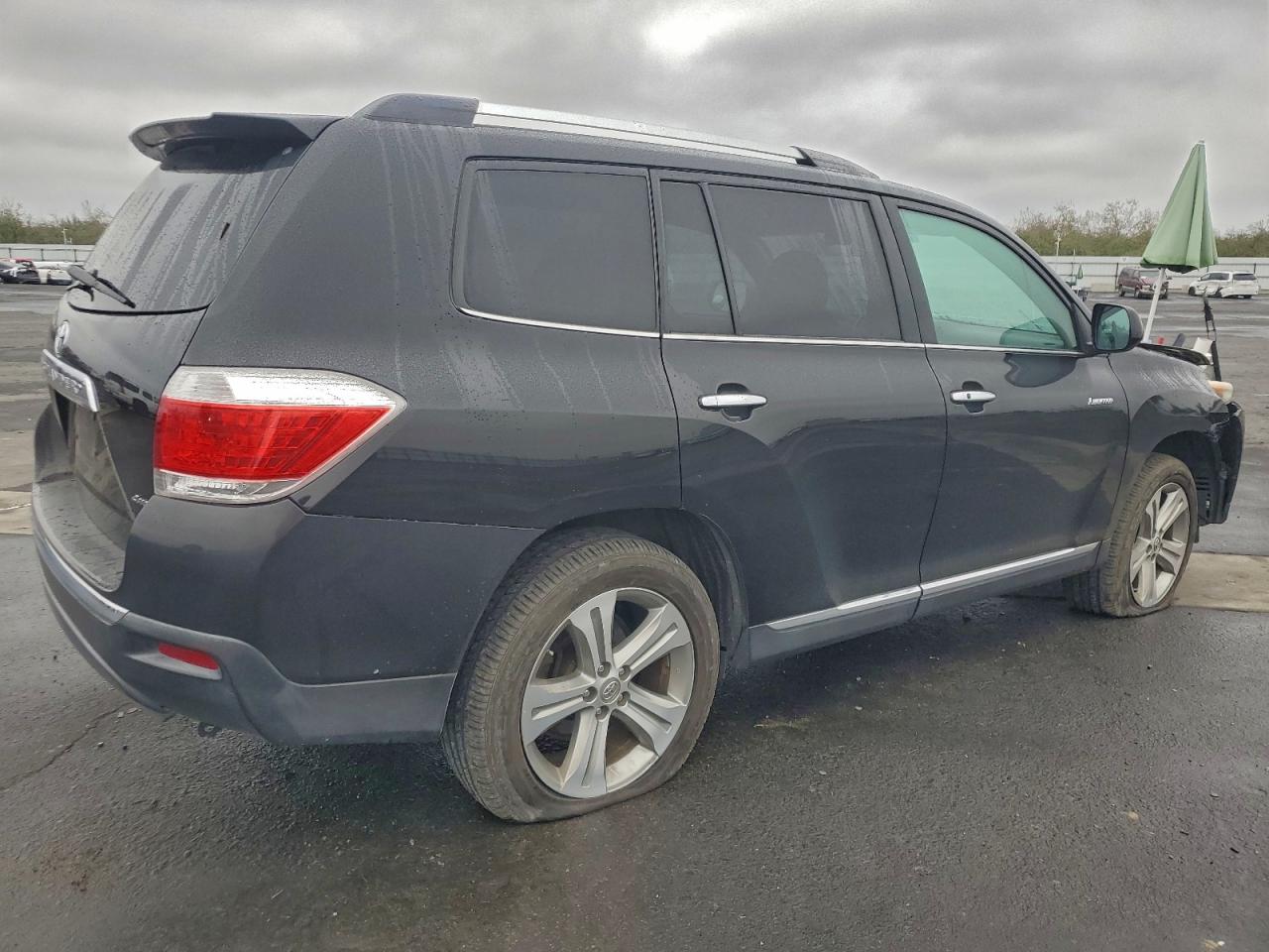 TOYOTA HIGHLANDER LIMITED