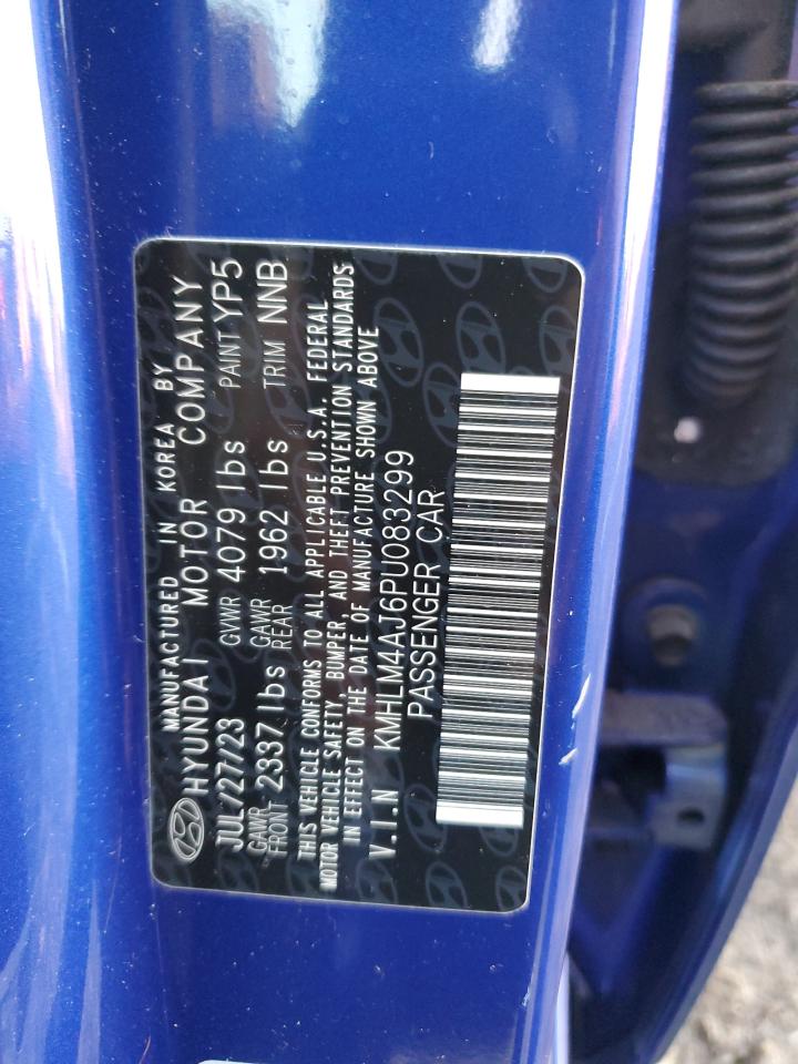 HYUNDAI ELANTRA BLUE