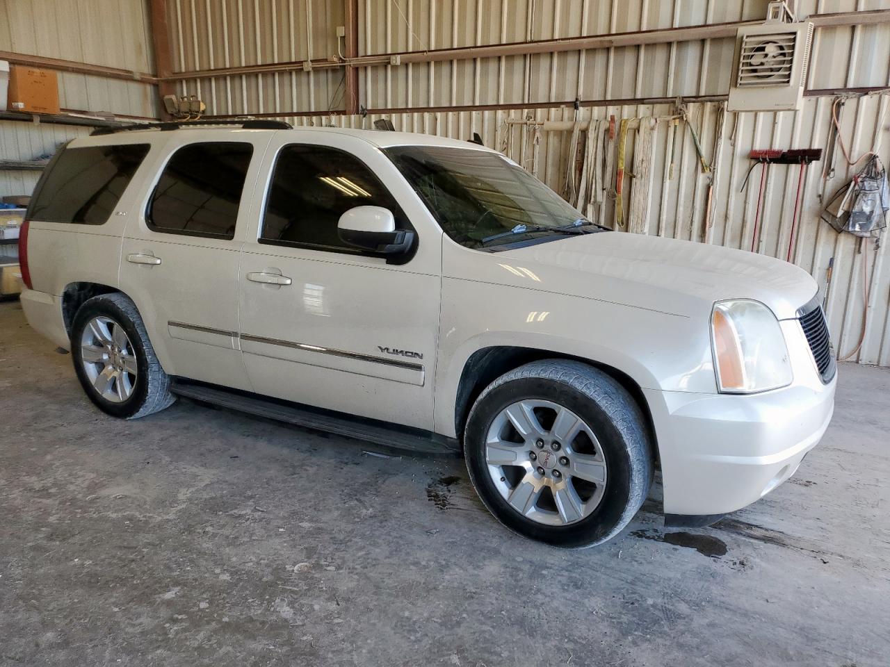 GMC YUKON SLT