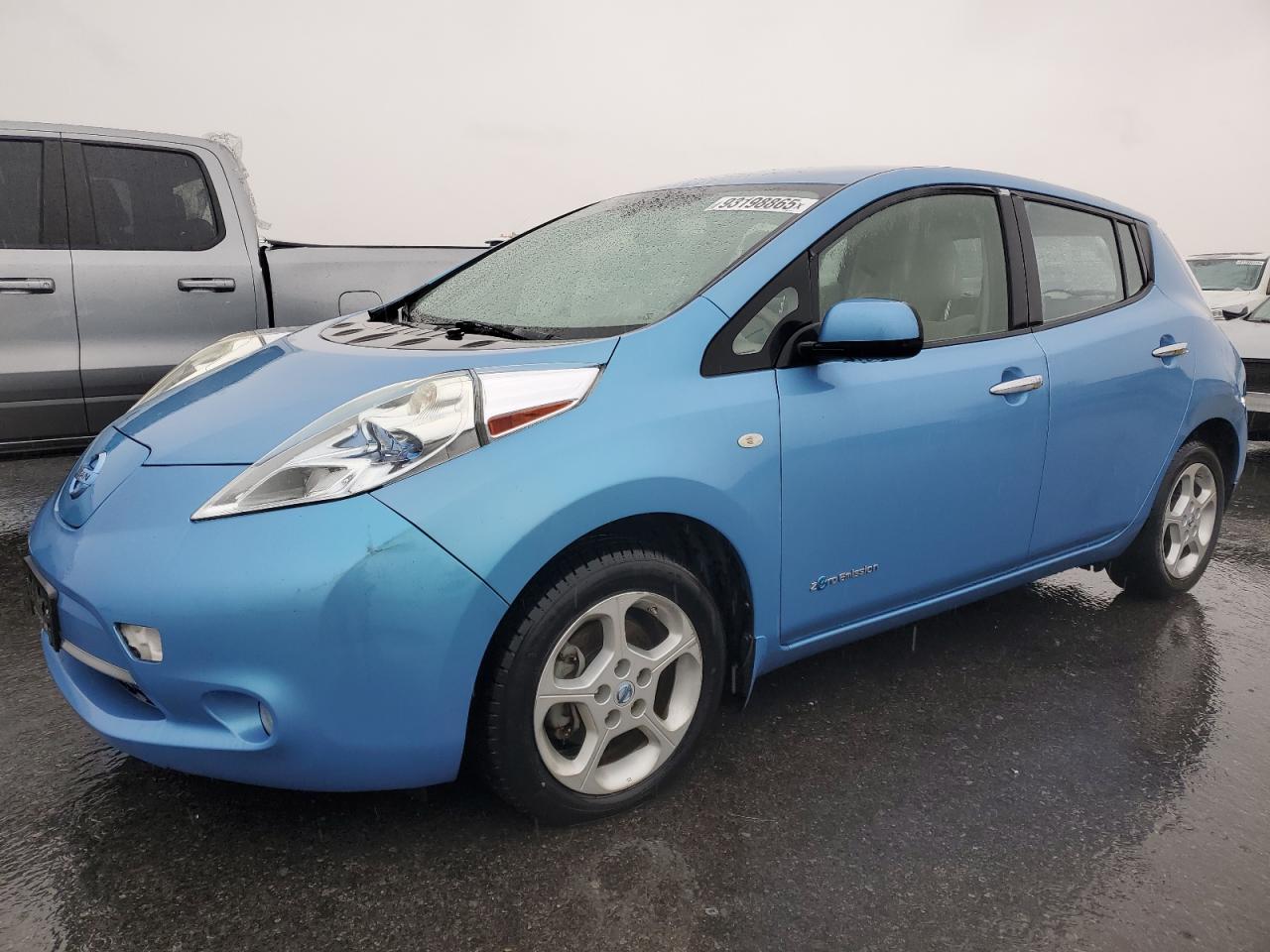 NISSAN LEAF SV